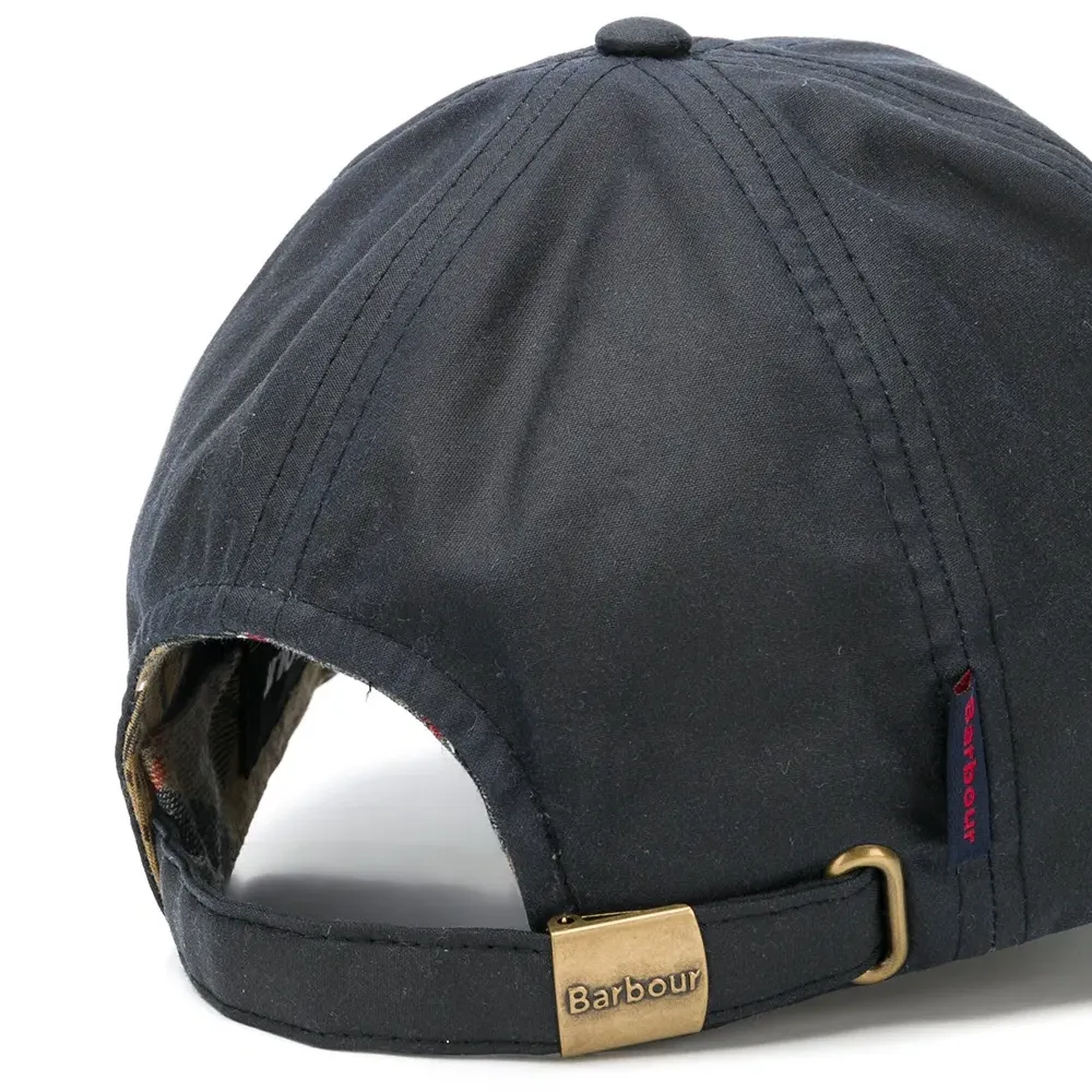 Бейсбольная кепка