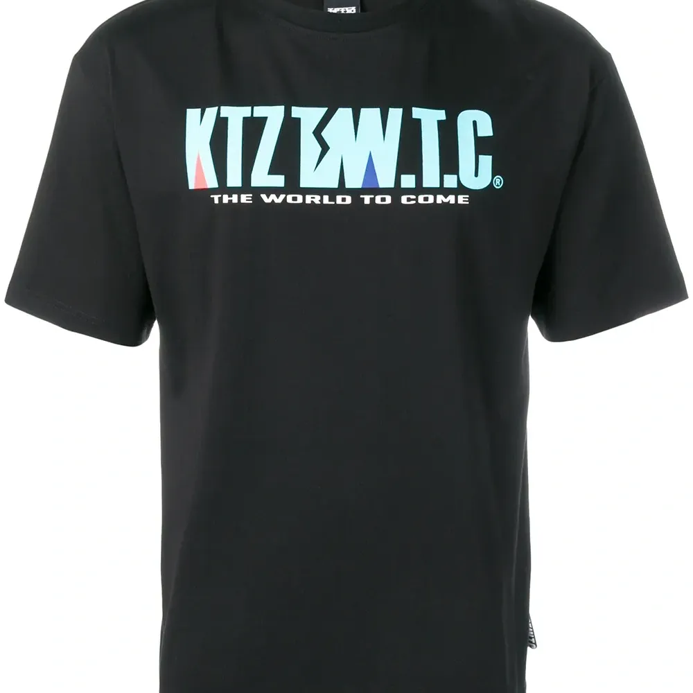 футболка с принтом логотипа