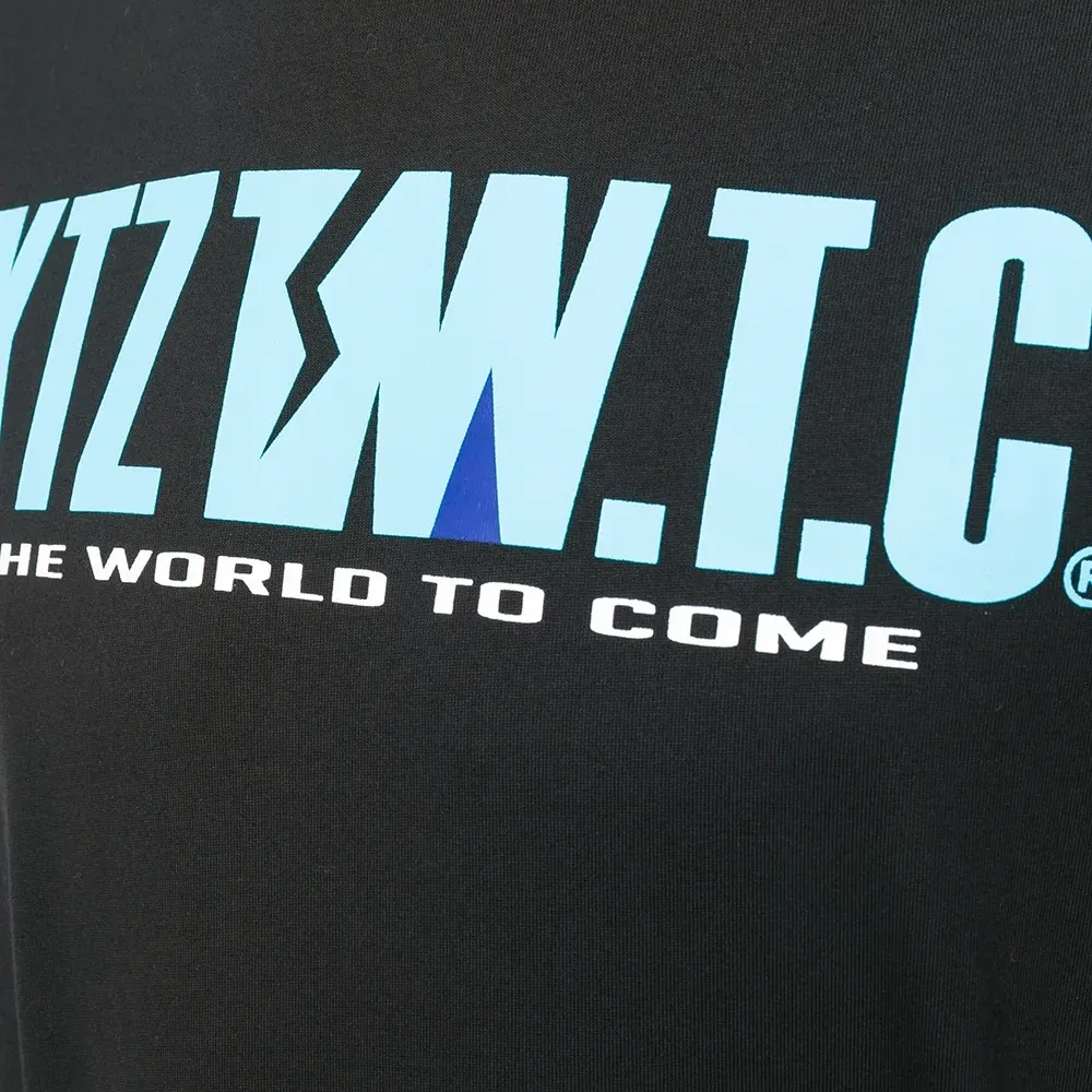 футболка с принтом логотипа