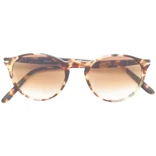 солнцезащитные очки в круглой оправе