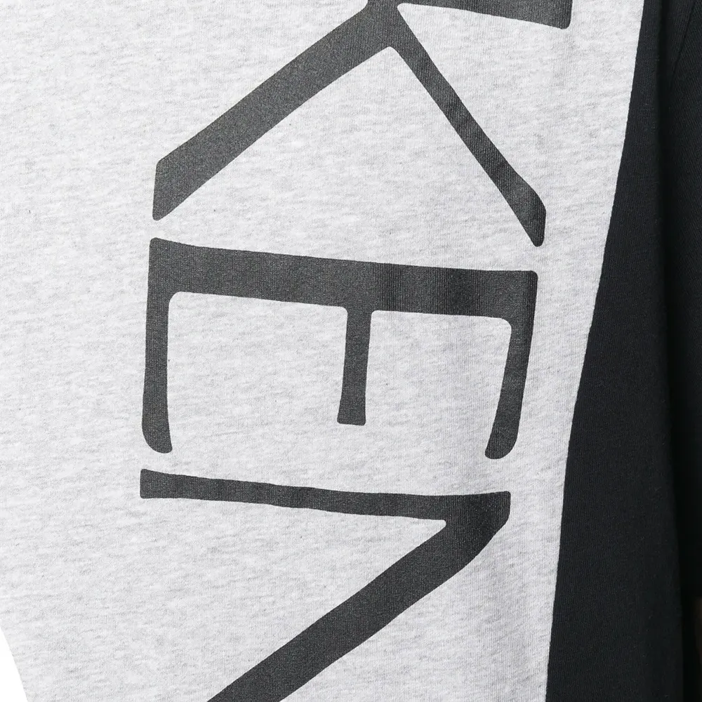 Футболка в стиле колор-блок с логотипом