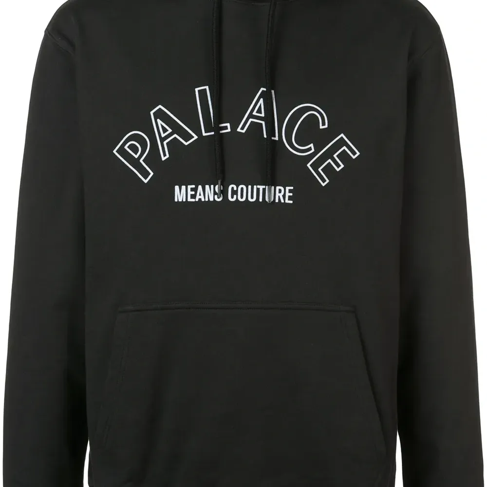 Толстовка с капюшоном и логотипом