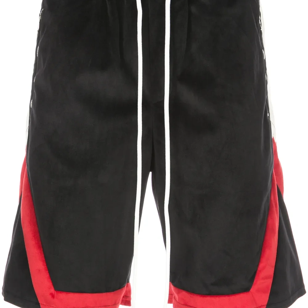 спортивные шорты в стиле ретро