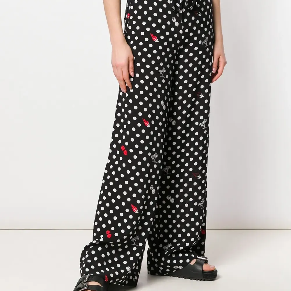 Брюки в горох