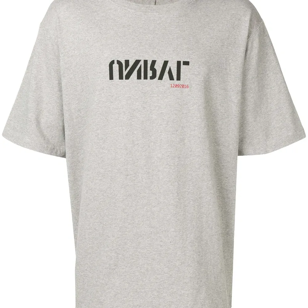 Футболка кроя оверсайз с принтом логотипа