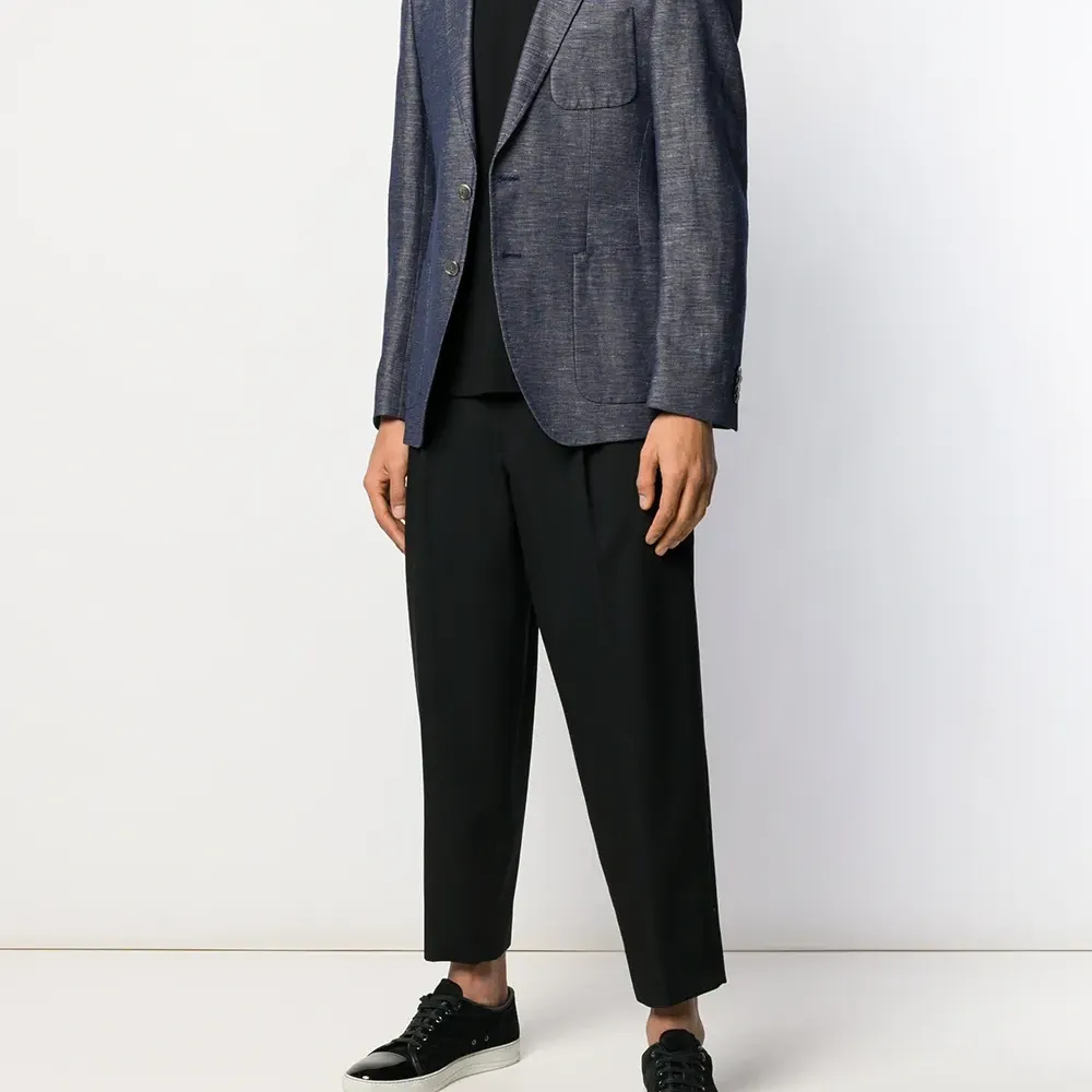 Футболка кроя слим