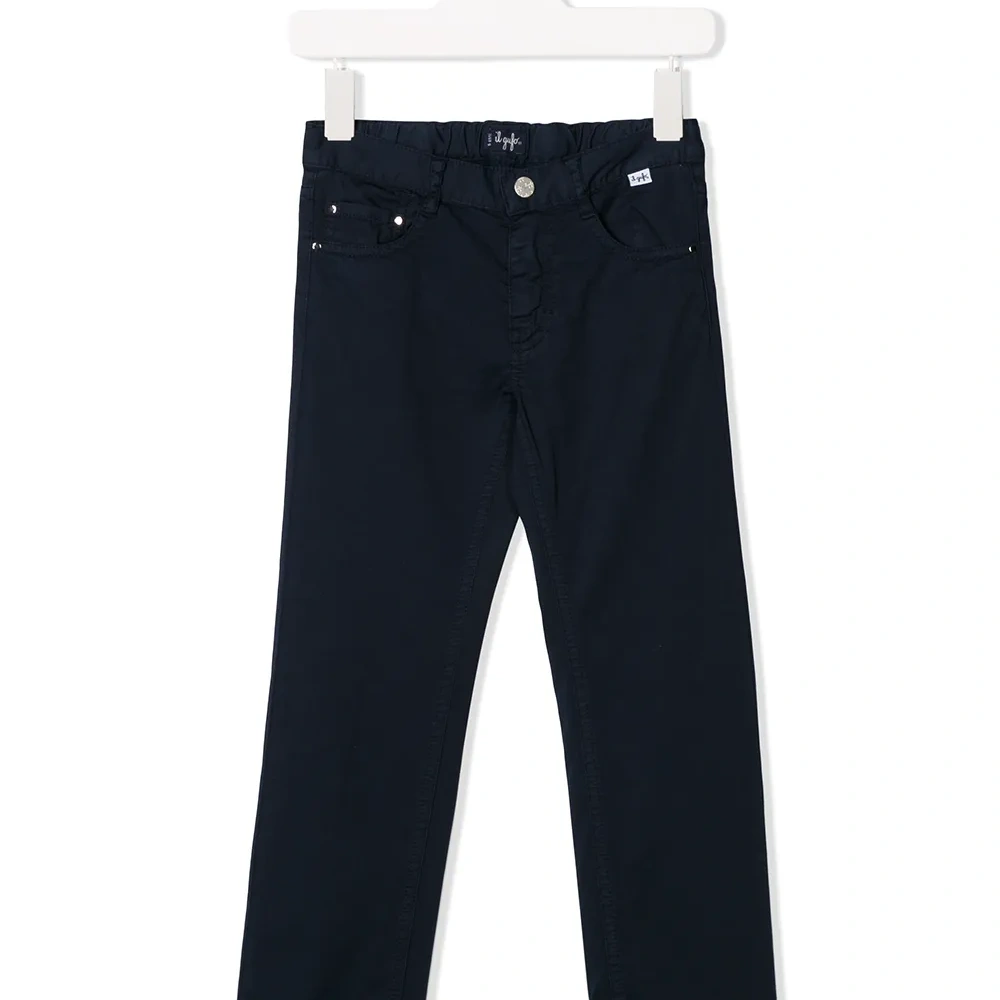 Джинсы узкого кроя