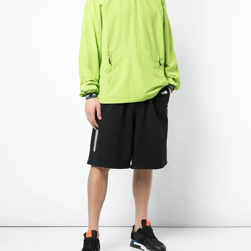 Толстовка с V-образным вырезом