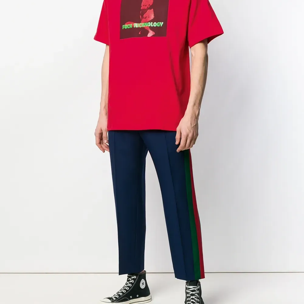 Футболка с графическим принтом