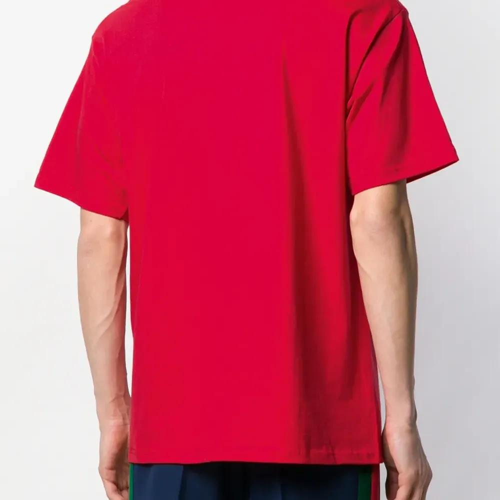 Футболка с графическим принтом