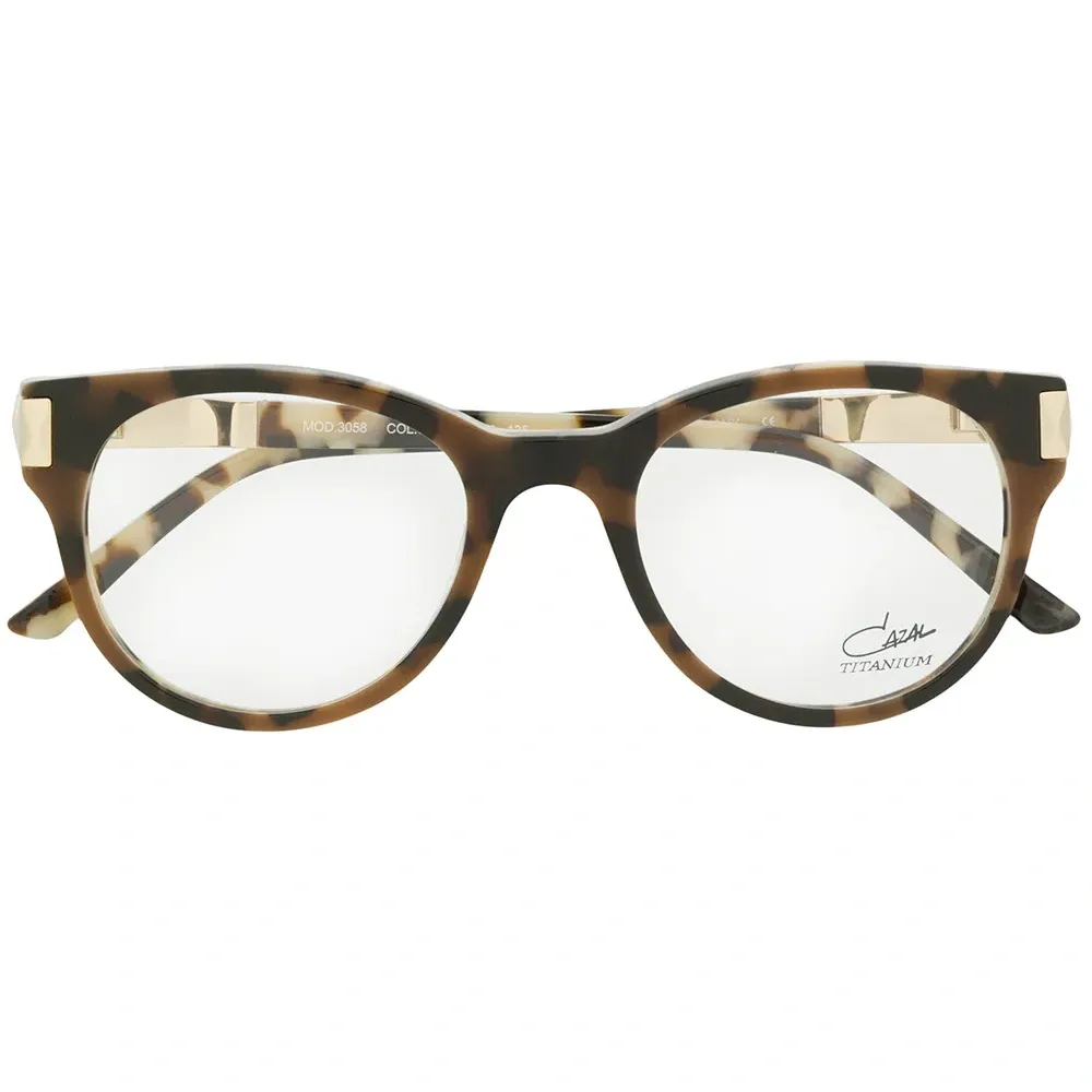 Очки в круглой оправе