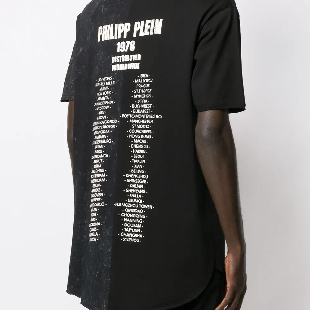 Футболка с принтом