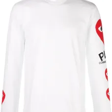 Футболка с принтом на рукавах