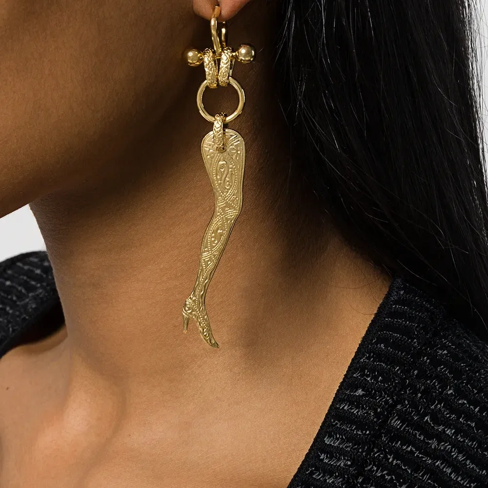 Серьги-кольца с логотипом