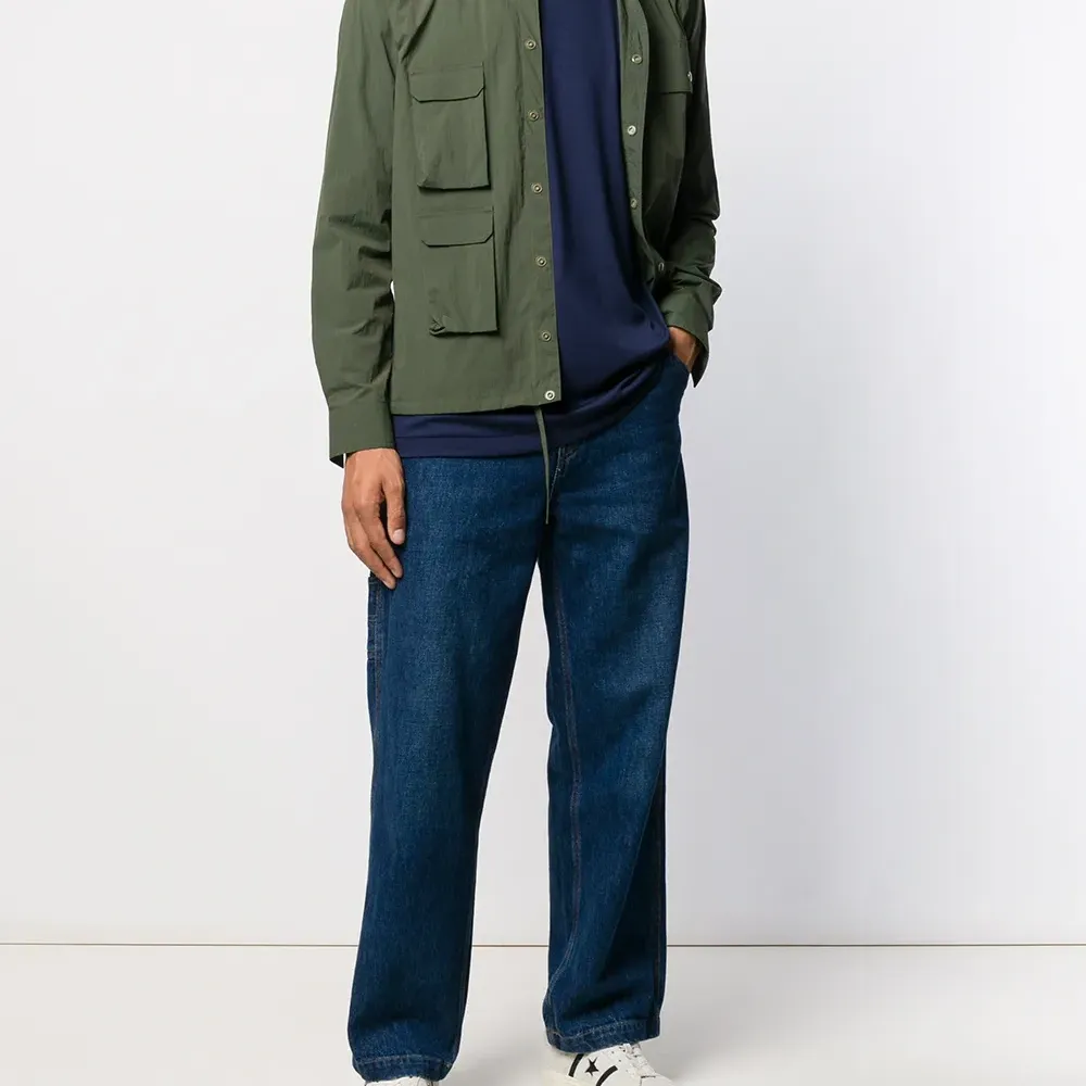 Футболка с длинными рукавами и вышитым логотипом Футболка с длинными рукавами и вышитым логотипом