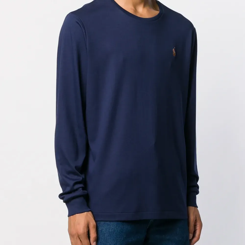 Футболка с длинными рукавами и вышитым логотипом Футболка с длинными рукавами и вышитым логотипом