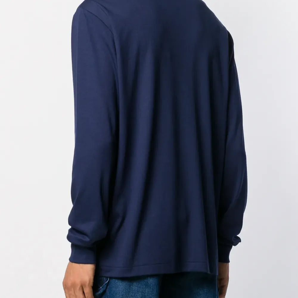 Футболка с длинными рукавами и вышитым логотипом Футболка с длинными рукавами и вышитым логотипом