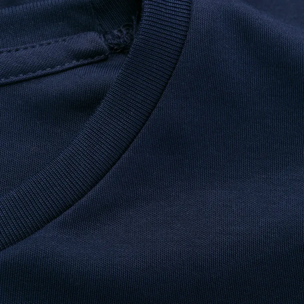 Футболка с длинными рукавами и вышитым логотипом Футболка с длинными рукавами и вышитым логотипом