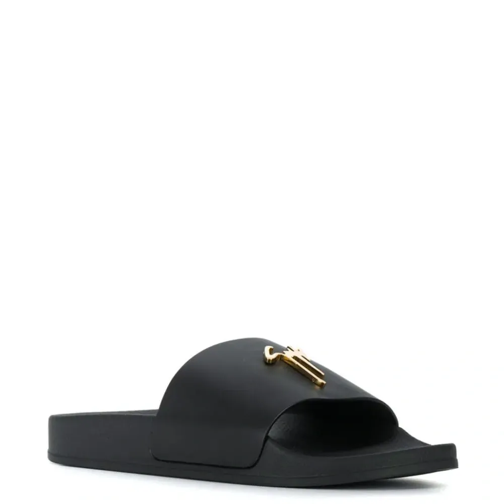 Шлепанцы с логотипом