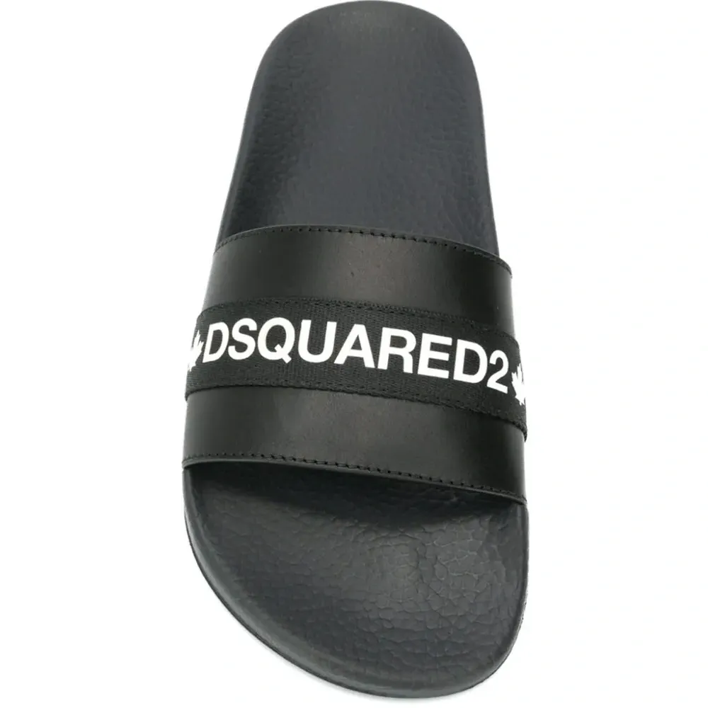 Шлепанцы с логотипом