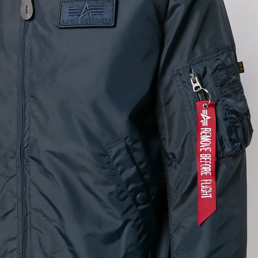 Куртка-бомбер с капюшоном