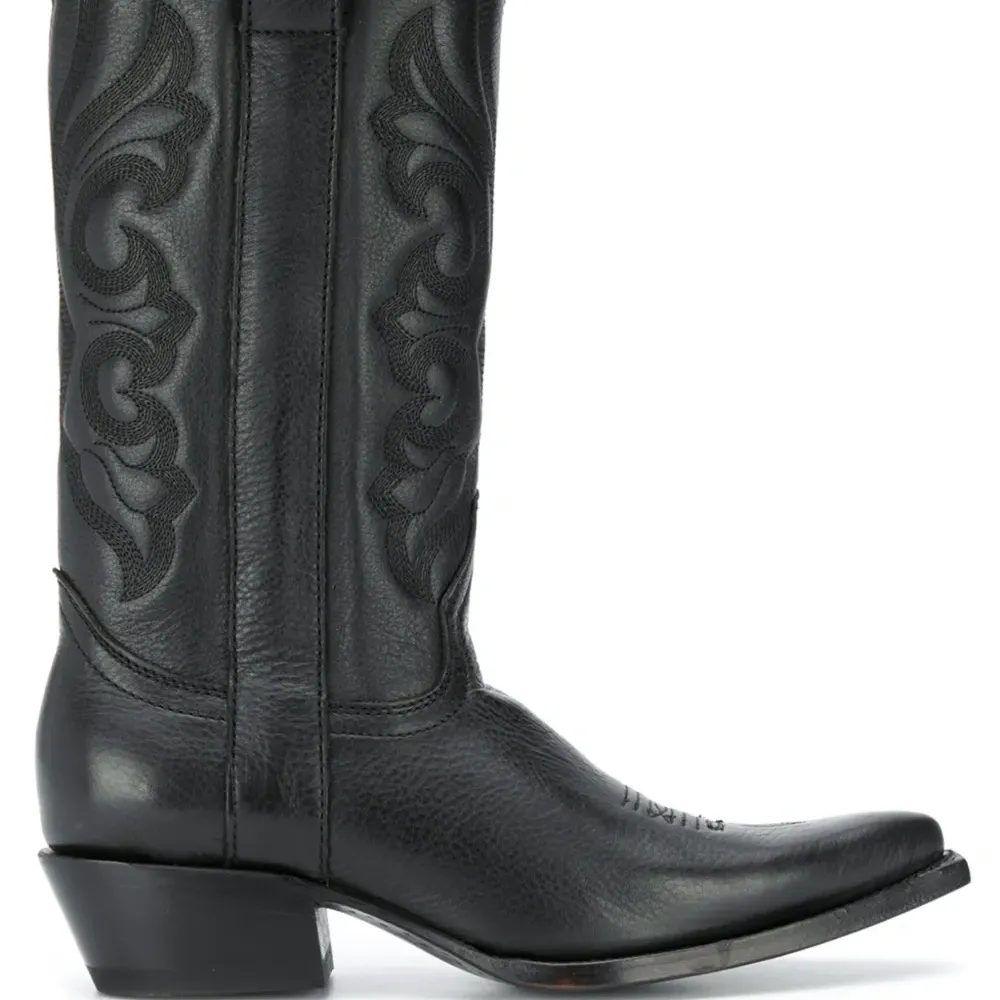 Сапоги Amazone с вышивкой