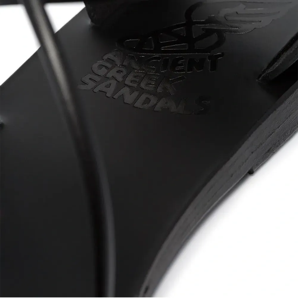 Сандалии Melovia с ремешками