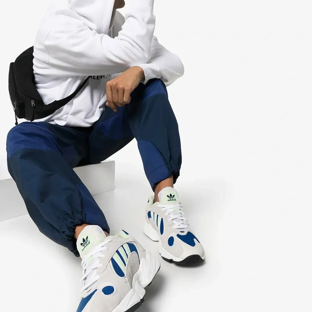 Кроссовки Yung 1 в стиле колор-блок