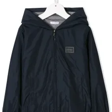 Непромокаемая куртка