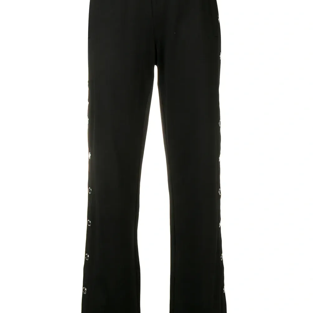 брюки с кнопками по бокам