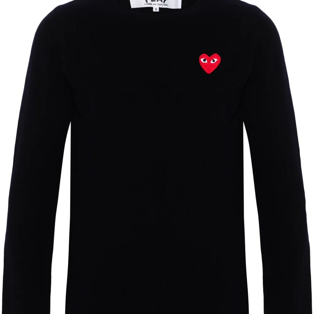 Джемпер с вышитым логотипом