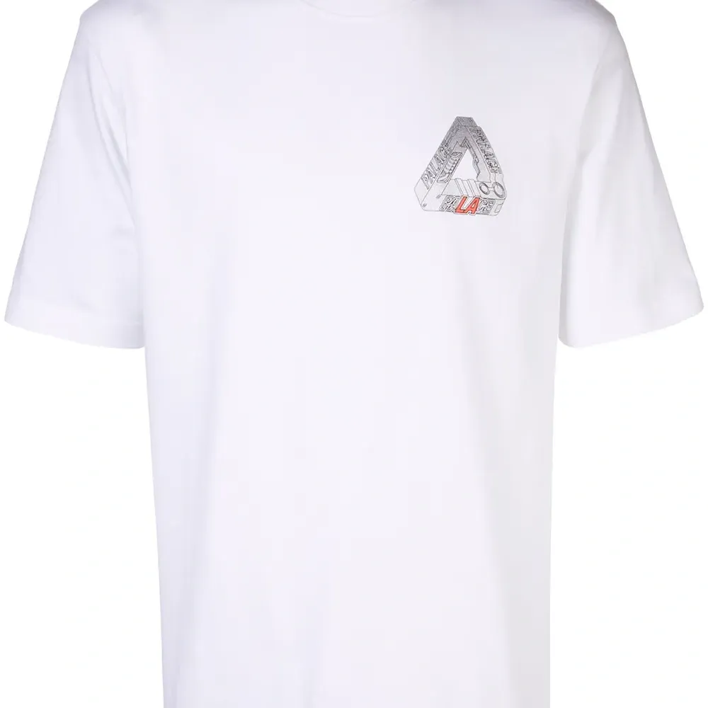 Футболка с логотипом