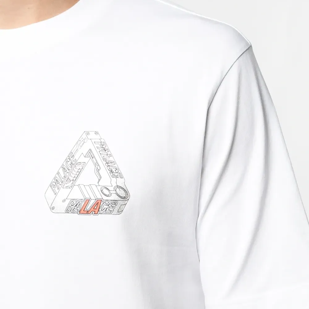 Футболка с логотипом