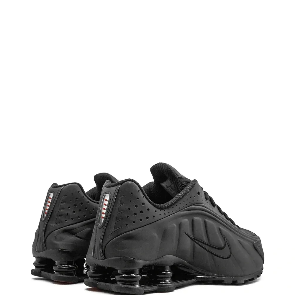 Кроссовки Shox R4