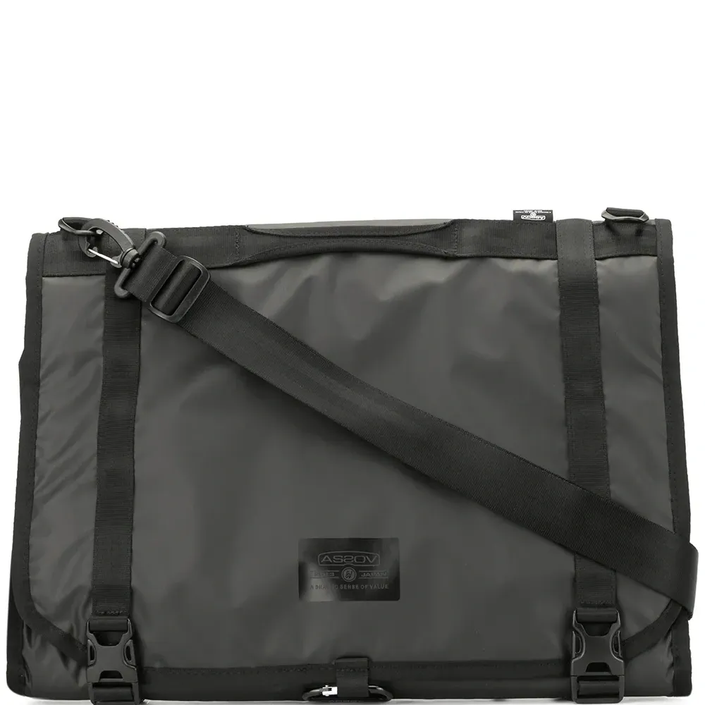 Сумка на плечо с откидным клапаном