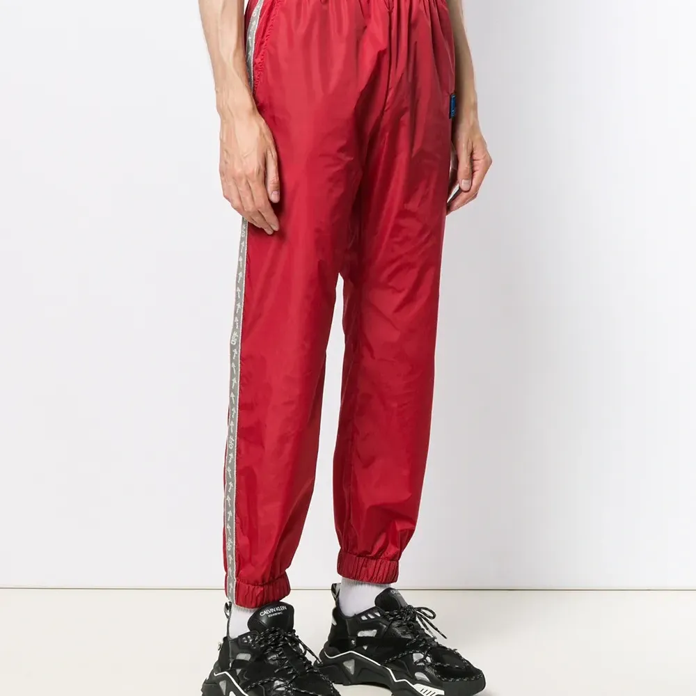 Спортивные брюки с логотипом