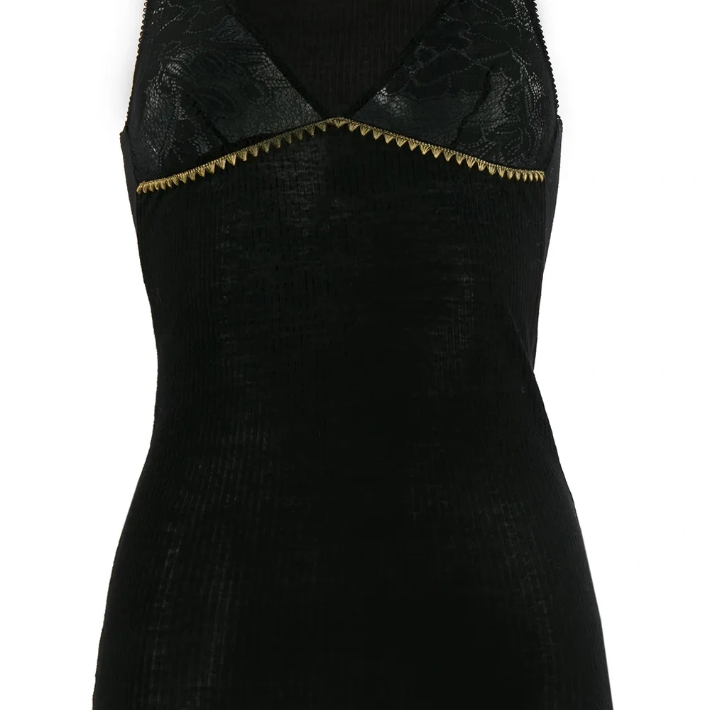 Топ с кружевной вставкой Топ с кружевной вставкой