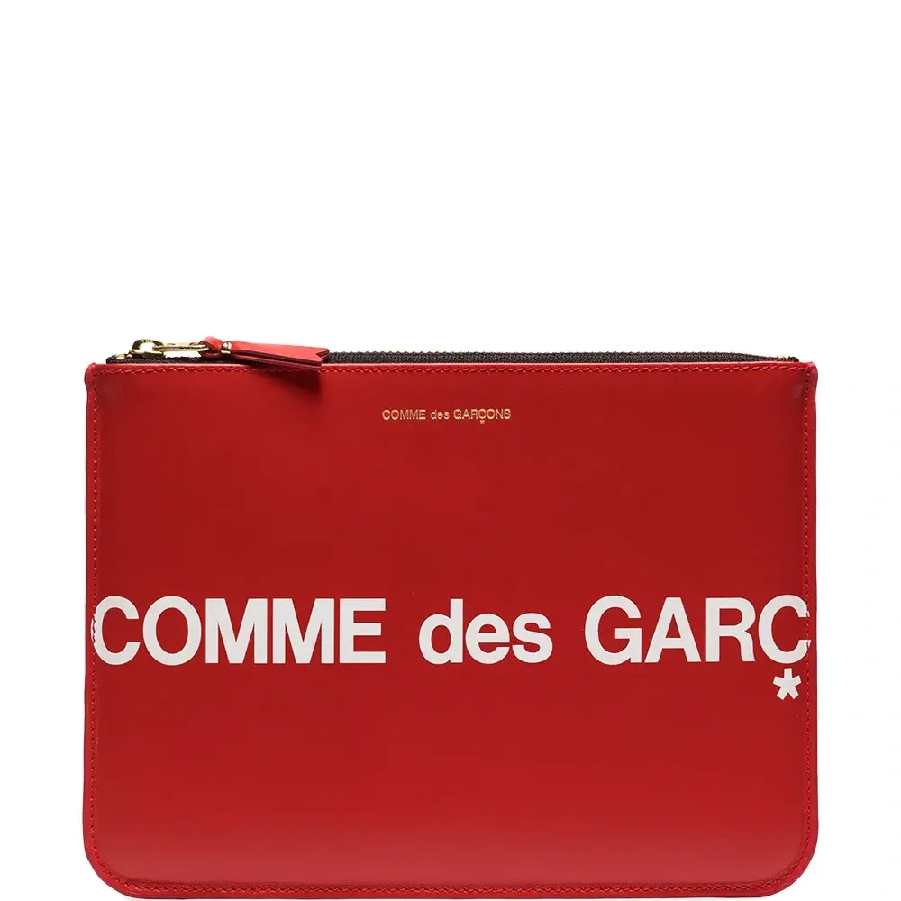 Клатч с логотипом