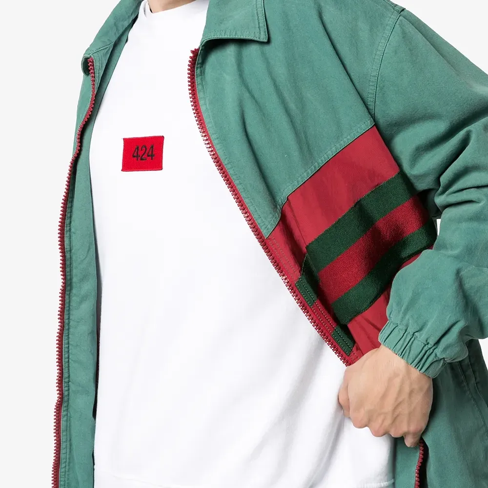 толстовка с нашивкой-логотипом