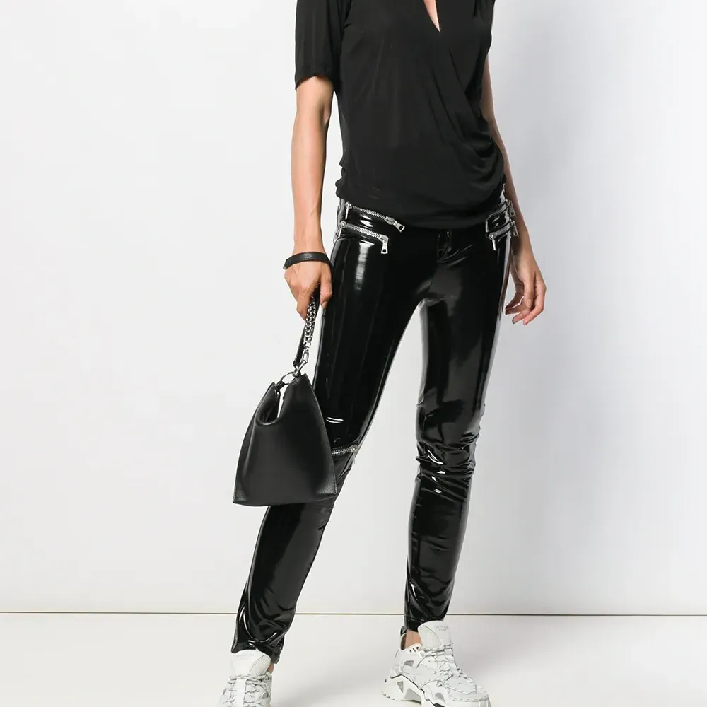 Футболка с драпировкой