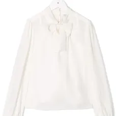 Блузка с бантом на воротнике