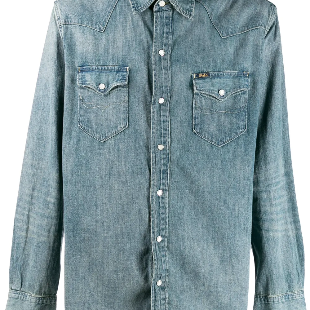 Джинсовая рубашка в стиле вестерн