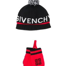 Комплект из шапки бини и варежек