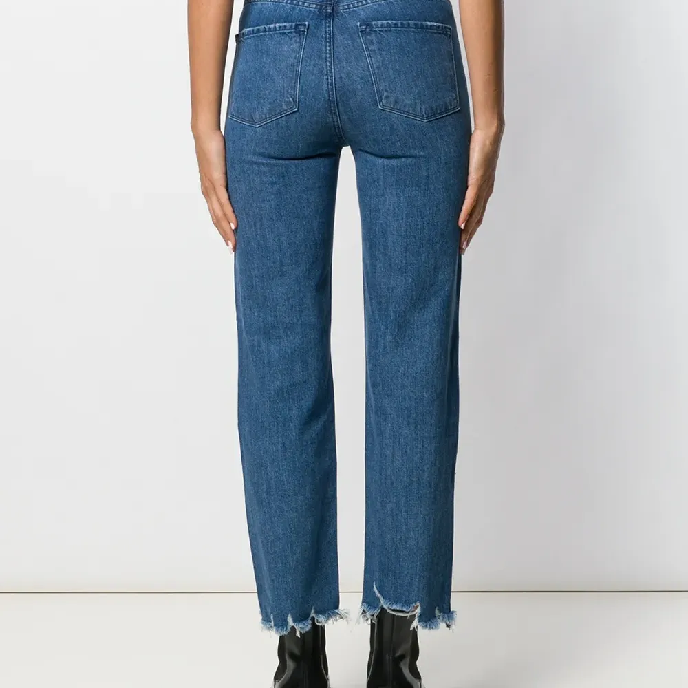 Декорированные джинсы