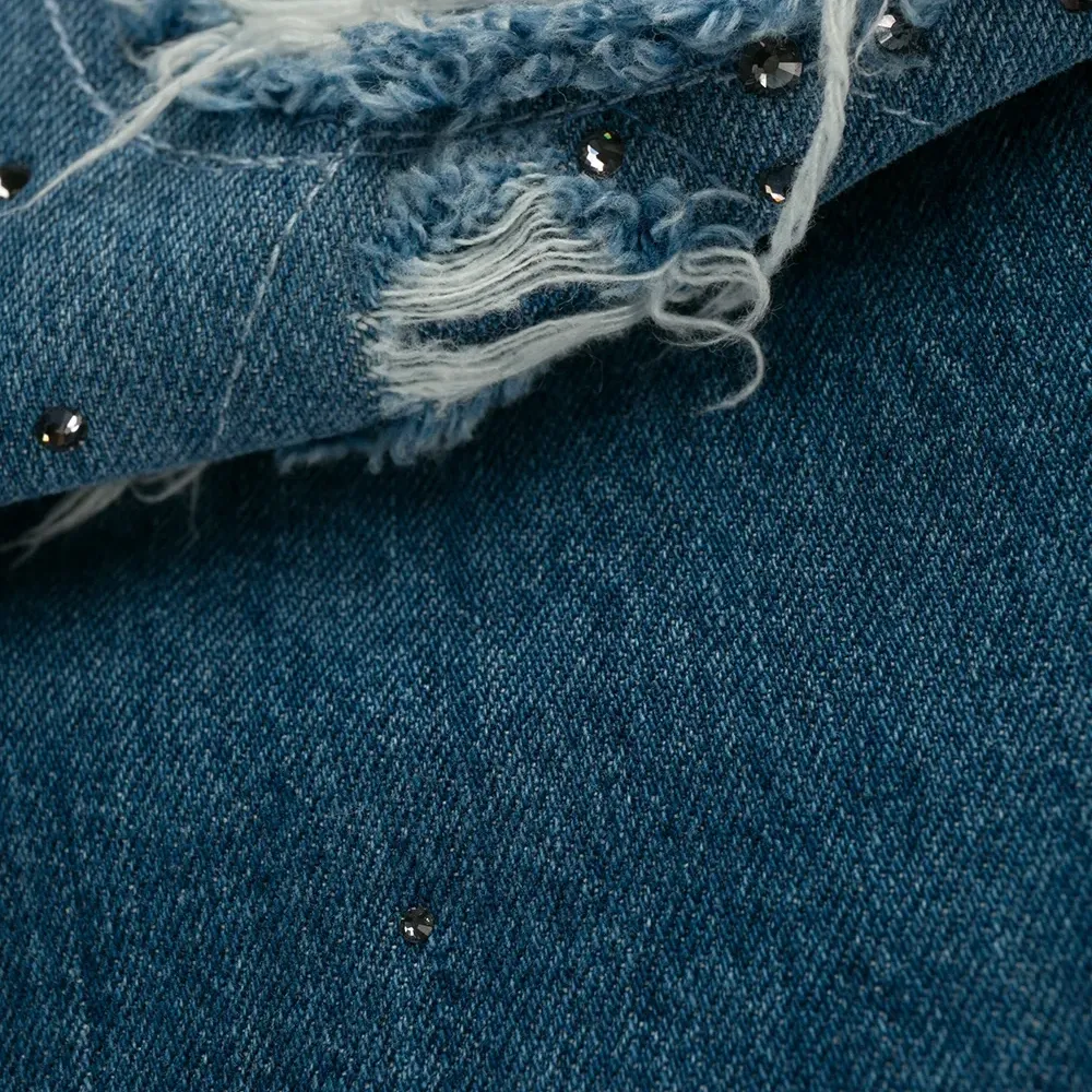 Декорированные джинсы