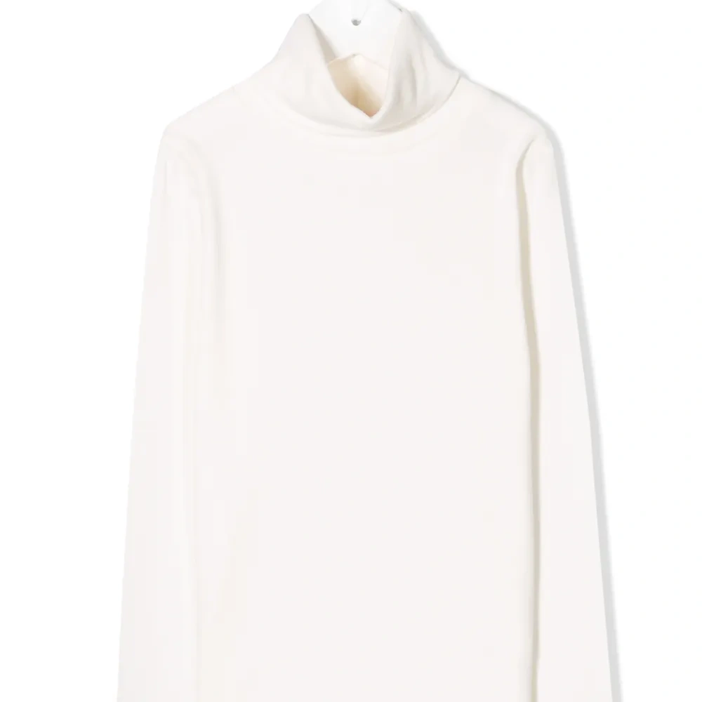 Джемпер с высоким воротником