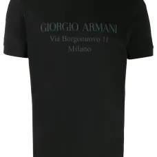 футболка с логотипом