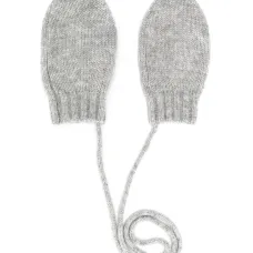 Вязаные варежки