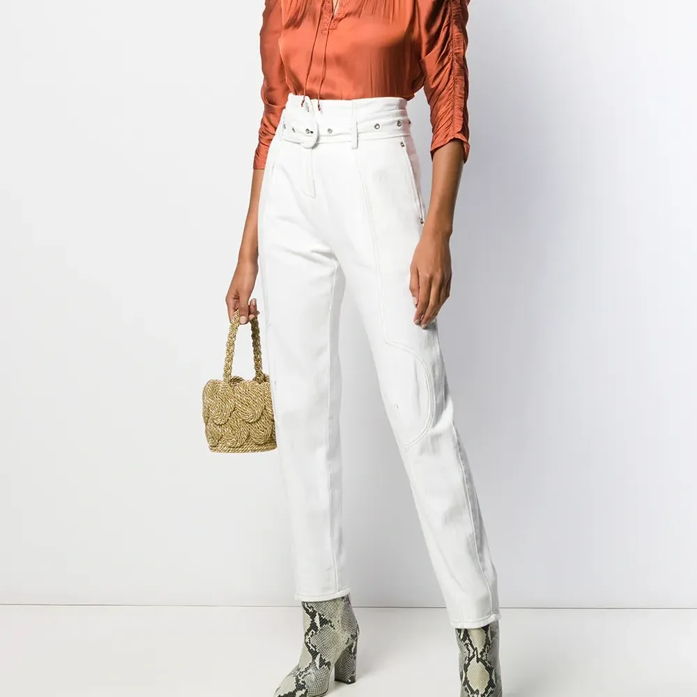 Блузка с пышными рукавами и сборками