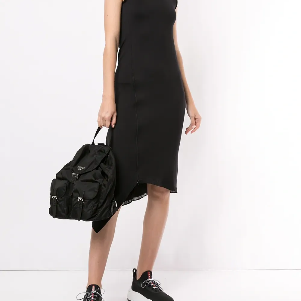 Приталенное платье Jeggings